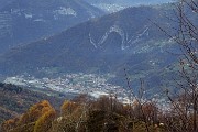 50 Dal sent. 531 sul Monte Costone vista su Zogno e la sua Corna Rossa